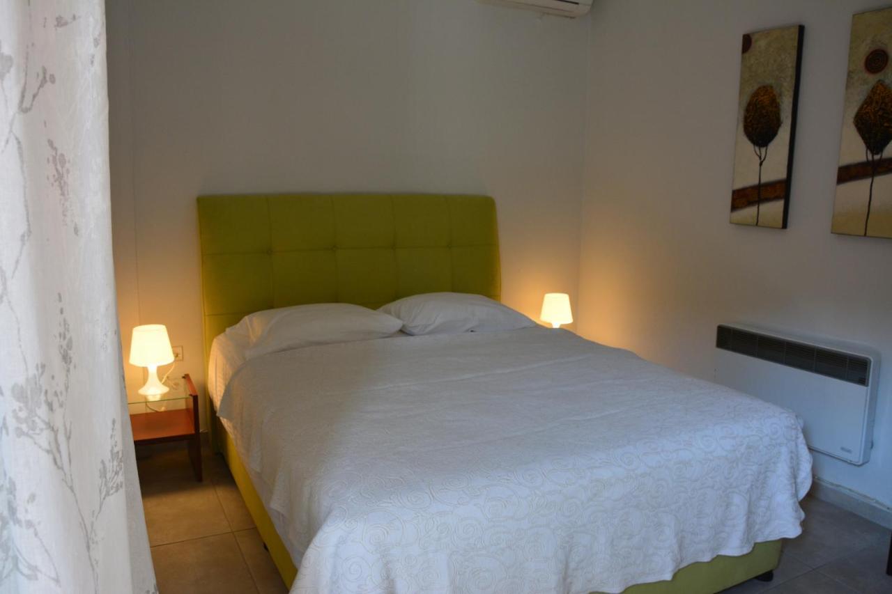 Luca Apartments PalaiónTsiflíkion 외부 사진