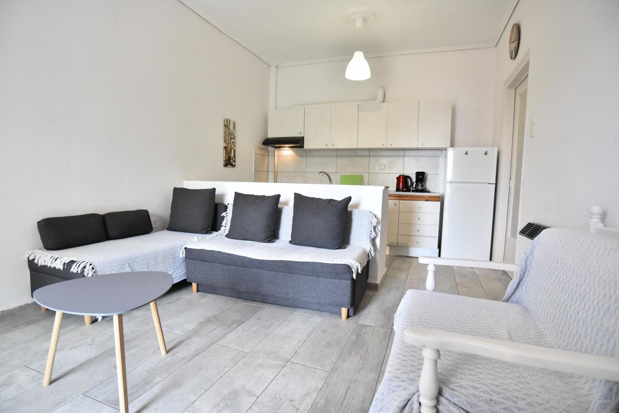 Luca Apartments PalaiónTsiflíkion 외부 사진