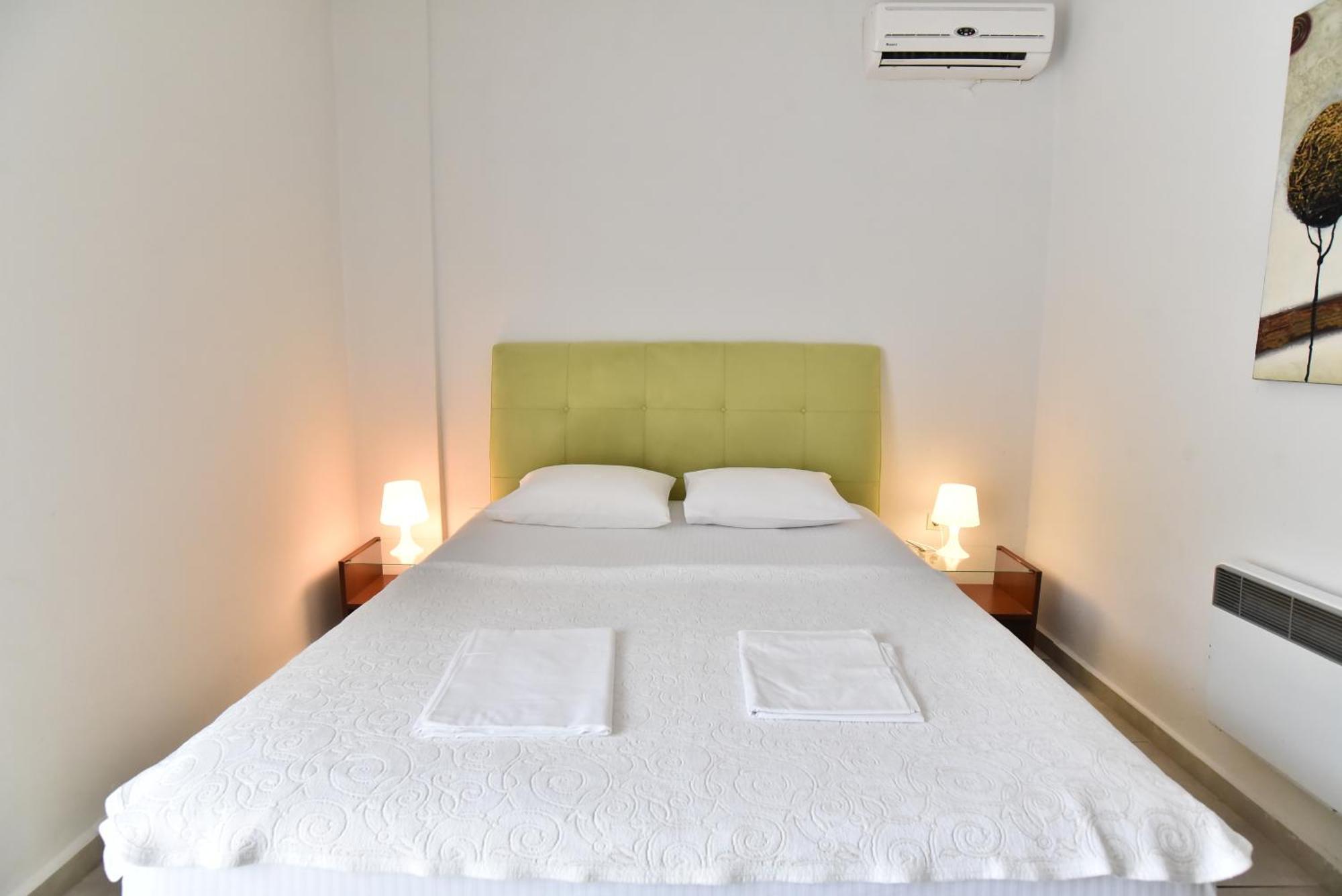 Luca Apartments PalaiónTsiflíkion 외부 사진